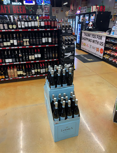 Liquor Store «Esplanade Wine & Spirits», reviews and photos, 2948 W Euclid Ave, Arlington Heights, IL 60005, USA