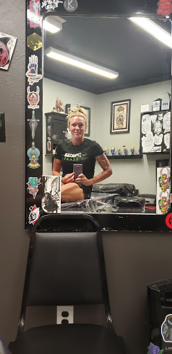 Tattoo Shop «No Egrets Tattoo Studios», reviews and photos, 1128 College St, Clarksville, TN 37040, USA