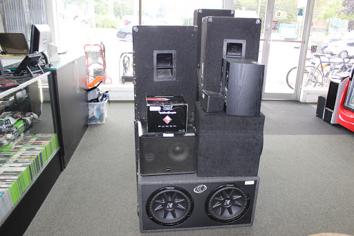 Pawn Shop «Yankee Peddler & Pawn», reviews and photos, 535 Long Hill Rd, Groton, CT 06340, USA