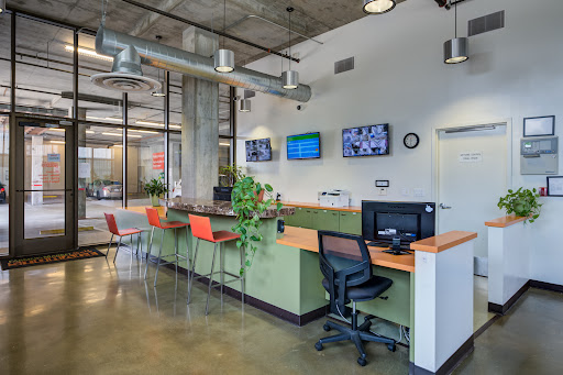 Self-Storage Facility «Farmers Market Self Storage», reviews and photos, 111 The Grove Dr, Los Angeles, CA 90036, USA