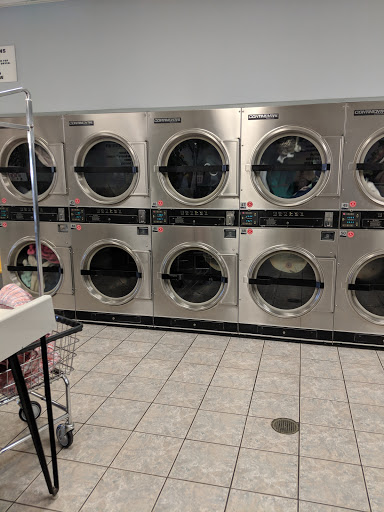 Fabricare Laundromat image 10