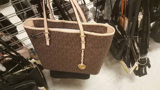 Department Store «T.J. Maxx», reviews and photos, 239 Memorial Ave, West Springfield, MA 01089, USA