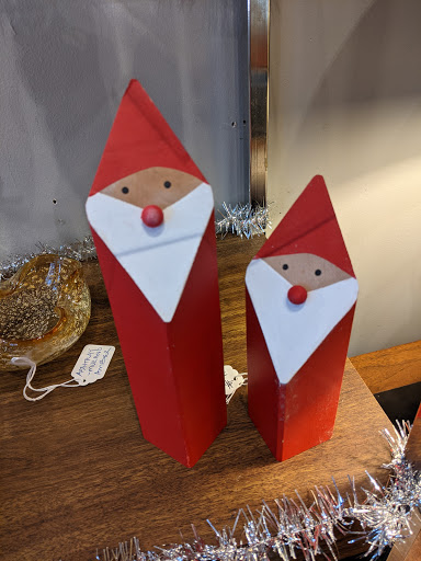 Thrift Store «OddBalls Nifty Thrift», reviews and photos, 530 NE 13th St, Fort Lauderdale, FL 33304, USA