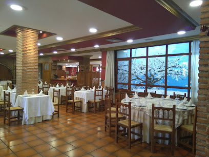 Restaurante El Lucero - Jardines Dubái - Av. Andalucía, 35, 18198 Huétor Vega, Granada, Spain