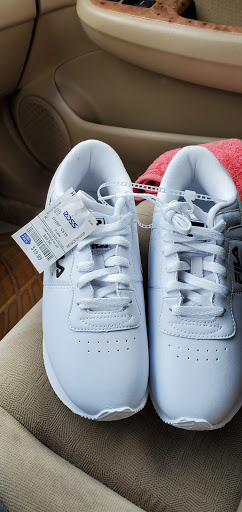 Clothing Store «Ross Dress for Less», reviews and photos, 65 Coliseum Crossing, Hampton, VA 23666, USA