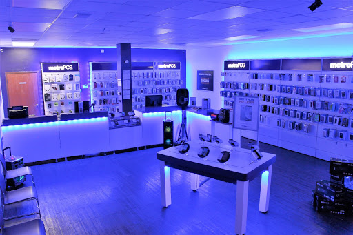 Cell Phone Store «MetroPCS Authorized Dealer», reviews and photos, 450 E Hwy 67, Duncanville, TX 75137, USA