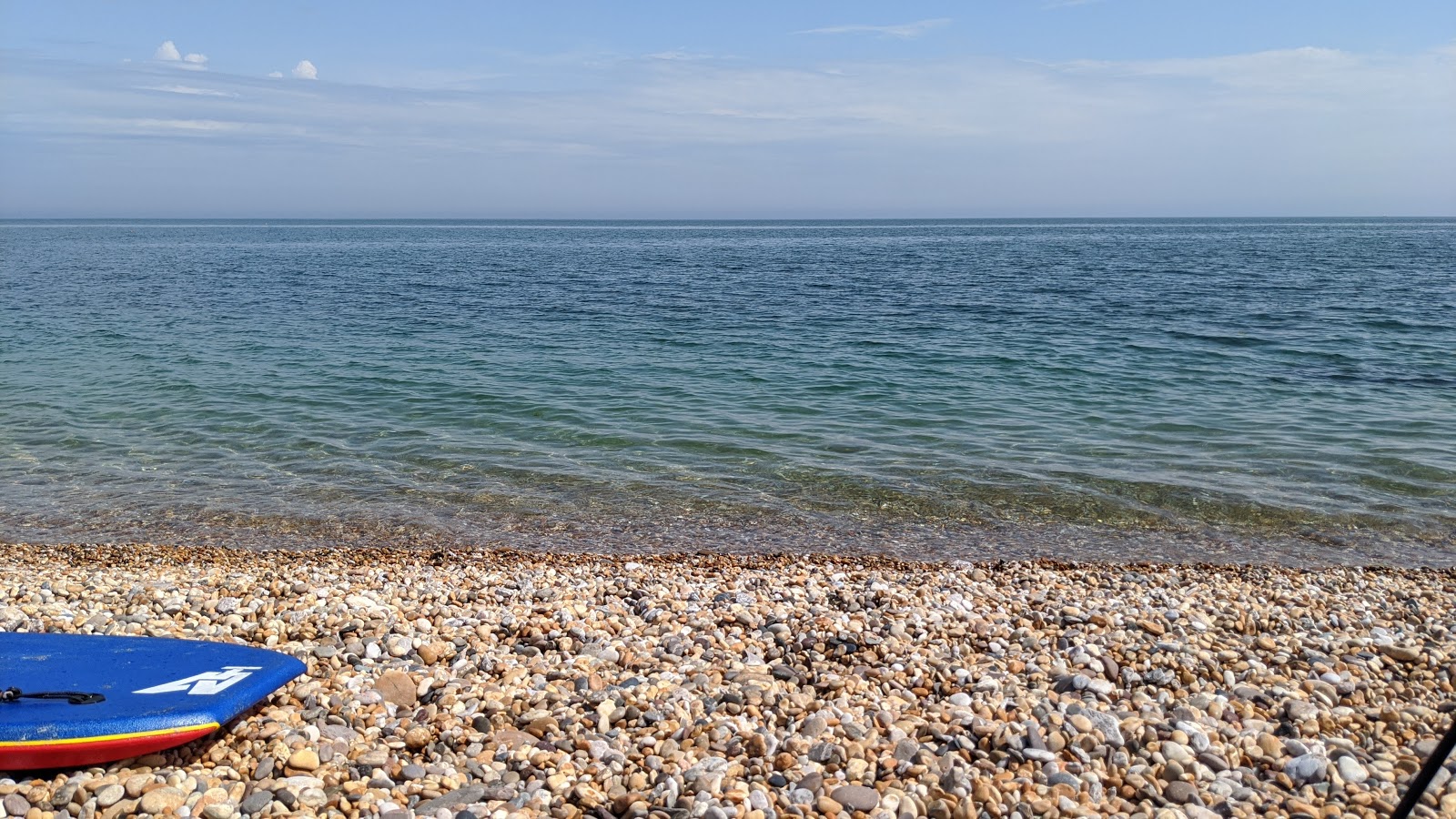 Foto de Beesands beach área de comodidades