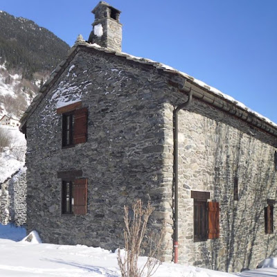 Chalet Amédéelys : Location gite à la montagne en Savoie, proche station de ski d'Aussois et Valfrejus, Chalet en Vanoise à Saint-André
