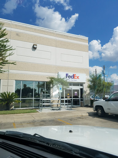 Shipping and Mailing Service «FedEx Ship Center», reviews and photos, 902 N Jackson Rd, Pharr, TX 78577, USA