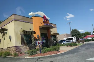 Taco Bell image