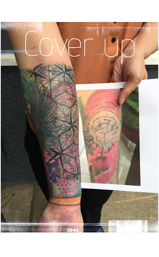 Explore giraffe tattoo ideas, creative tattoo ideas in Spokane, available at Ron LeMay Tattoo