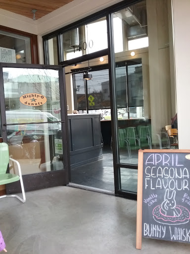 Donut Shop «Mighty-O Donuts Capitol Hill», reviews and photos, 1400 12th Ave, Seattle, WA 98122, USA