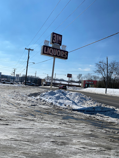 Liquor Store «31-W Liquor Store», reviews and photos, 435 N Main St, Goodlettsville, TN 37072, USA