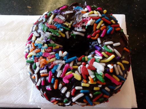 Donut Shop «Yum Yum Donuts», reviews and photos, 366 S Indian Hill Blvd, Claremont, CA 91711, USA