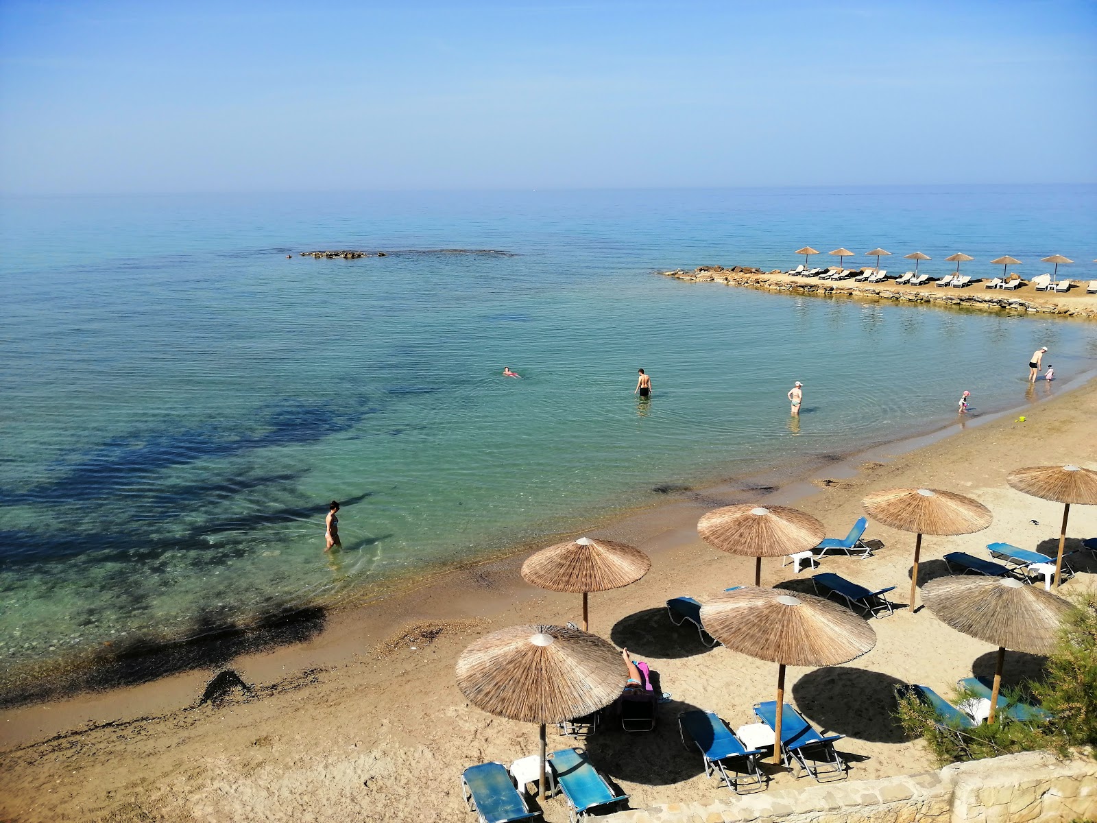 Φωτογραφία του Bouka Beach - συνιστάται για οικογένειες που ταξιδεύουν με παιδιά