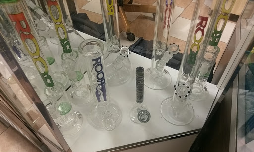 Tobacco Shop «Mystical Moon», reviews and photos, 144 Middle Ave, Elyria, OH 44035, USA