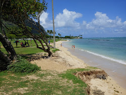 Kualoa Beach'in fotoğrafı ve yerleşim