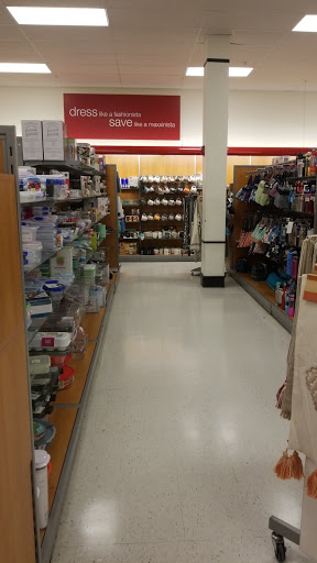 Department Store «T.J. Maxx», reviews and photos, 1650 Miami Gardens Dr, North Miami Beach, FL 33179, USA