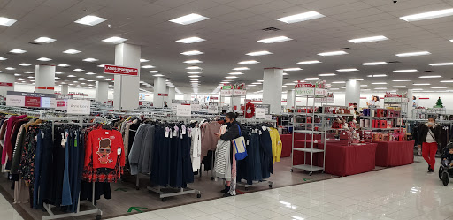 Clothing Store «Burlington Coat Factory», reviews and photos, 275 Main St #4, White Plains, NY 10601, USA