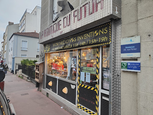 LA BOUTIQUE DU FUTUR par Stilic-Force à Montrouge