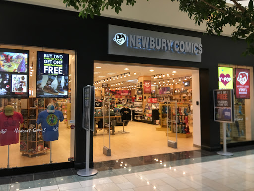 Newbury Comics, 194 Buckland Hills Dr, Manchester, CT 06042, USA, 