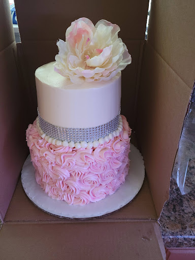 Bakery «Sweet Dream Desserts-Catering», reviews and photos, 1969 Dekalb Ave, Sycamore, IL 60178, USA