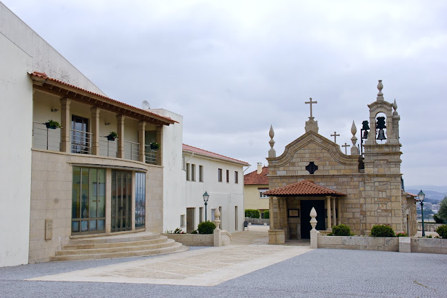 Igreja Paroquial de S. João Batista de Vila Boa Horário de abertura