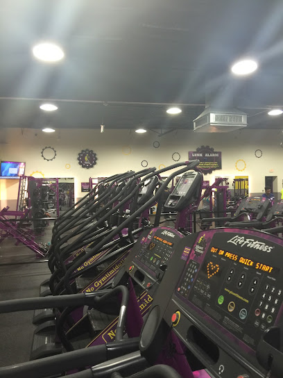 Planet Fitness - 20040 Hawthorne Blvd, Torrance, CA 90503