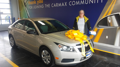 Used Car Dealer «CarMax», reviews and photos, 4431 28th St SE, Kentwood, MI 49512, USA