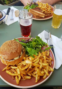 Hamburger du Restaurant Chez Suzanne à Courseulles-sur-Mer - n°2