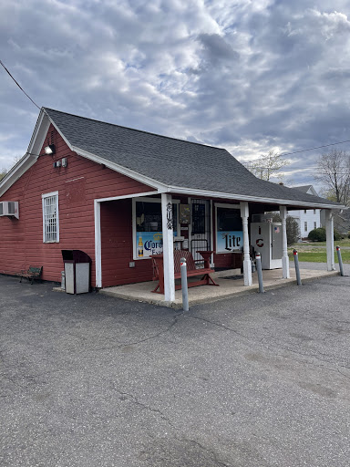Little Red Store, 252 Marion Ave, Plantsville, CT 06479, USA, 