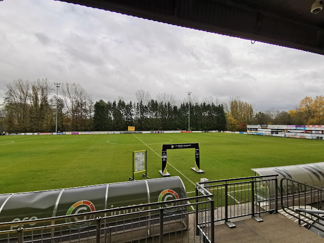 Beoordelingen van FC Progrès Niederkorn in Aarlen - Sportcomplex