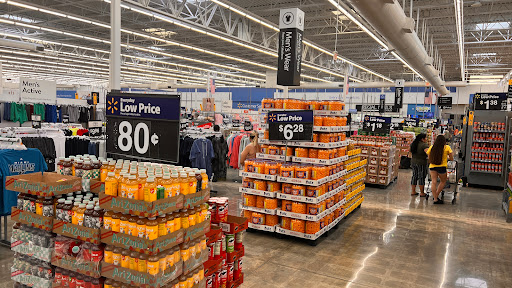 Department Store «Walmart Supercenter», reviews and photos, 9300 NW 77th Ave, Hialeah Gardens, FL 33016, USA