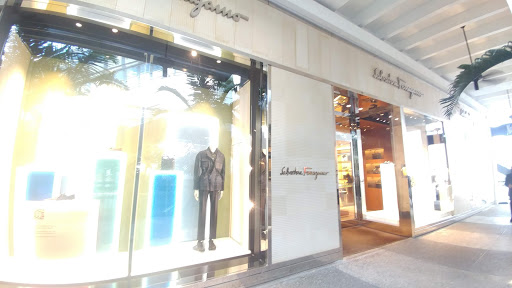 Shopping Mall «Bal Harbour Shops», reviews and photos, 9700 Collins Ave, Bal Harbour, FL 33154, USA