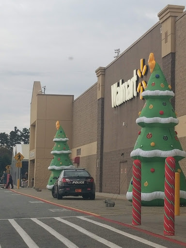 Department Store «Walmart Supercenter», reviews and photos, 121 W Elmsley Dr, Greensboro, NC 27406, USA