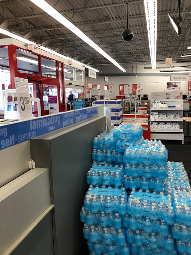 Office Supply Store «Staples», reviews and photos, 1410 Northern Blvd, Manhasset, NY 11030, USA