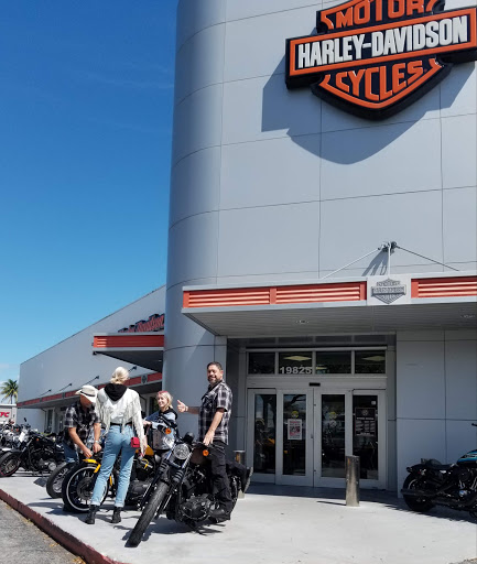 Harley-Davidson Dealer «Petersons Harley-Davidson South», reviews and photos