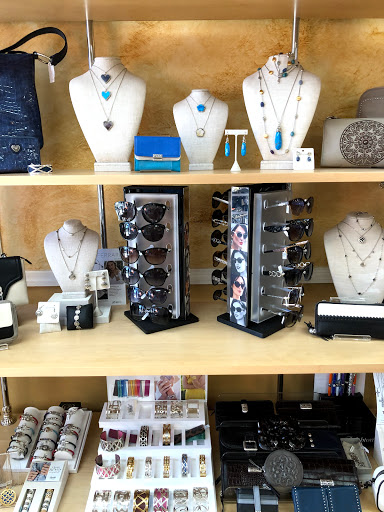 Jeweler «Great American Jewelry», reviews and photos, 5163 Merrick Rd, Massapequa Park, NY 11762, USA