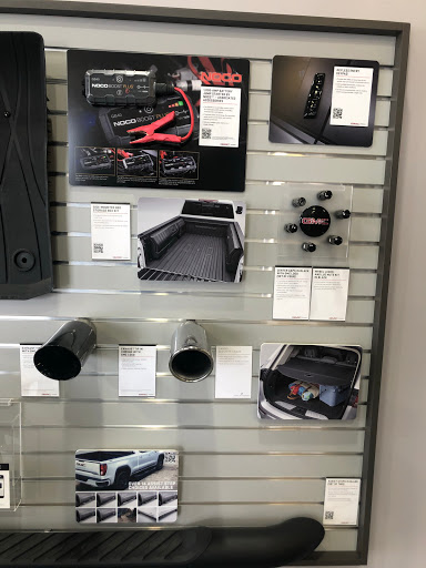 Car Dealer «Worden-Martin Buick GMC», reviews and photos, 1404 N Dunlap St, Savoy, IL 61874, USA