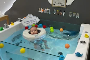 Angel Baby Spa ( 0-36 Aylık Bebeklere Özel Bebek Spa Merkezi ) image