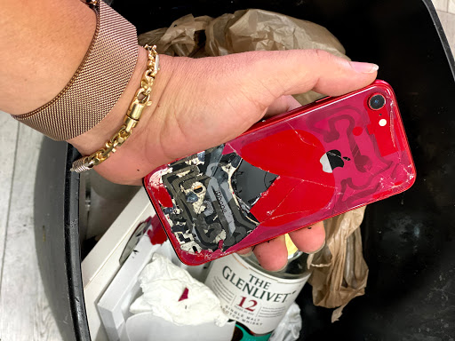 Computer Store «SMARTFIXTRONICS, Computer Phone Repair & SIM card Services.», reviews and photos, 7135 Collins Ave, Miami Beach, FL 33141, USA