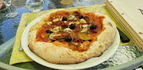 Plats et boissons du Pizzeria L'ITALIE CHEZ VOUS à Gasny - n°3