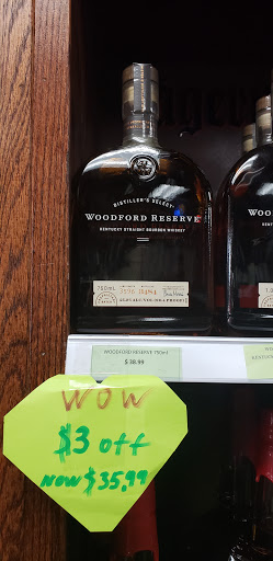 Wine Store «Greenwood Village Wine & Spirits», reviews and photos, 9251 E Peakview Ave Unit E, Greenwood Village, CO 80111, USA