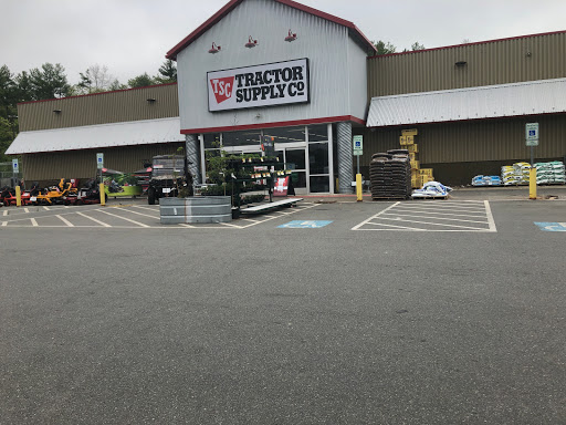 Home Improvement Store «Tractor Supply Co.», reviews and photos, 134 Bridge St, Pelham, NH 03076, USA