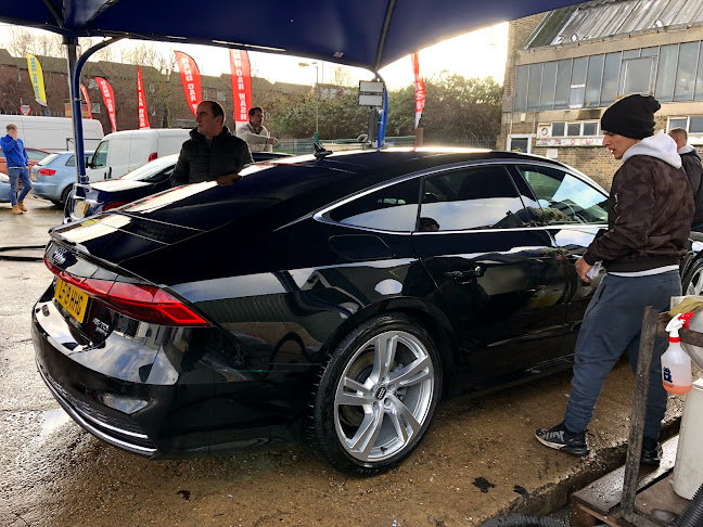 Auction Hand Car Wash - London