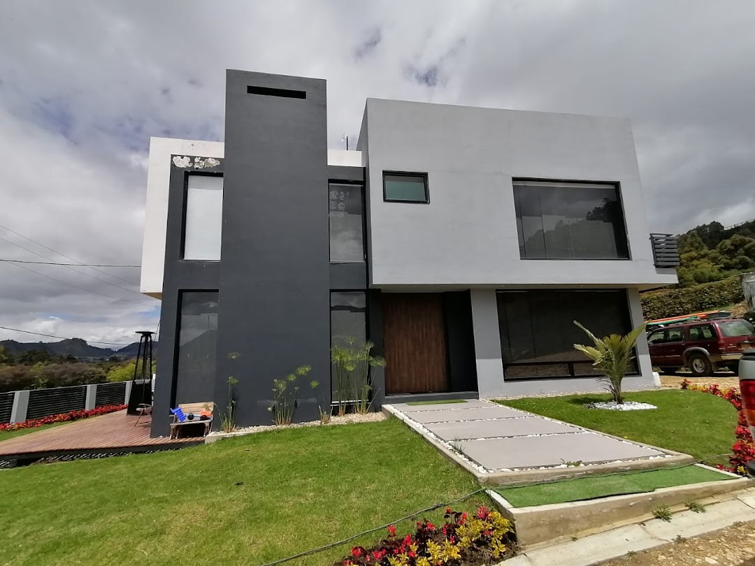 ARQUITECTURA Y DISEÑO