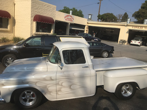 Auto Body Shop «Conejo Valley Auto Body», reviews and photos, 102 N Cunningham Rd, Thousand Oaks, CA 91362, USA