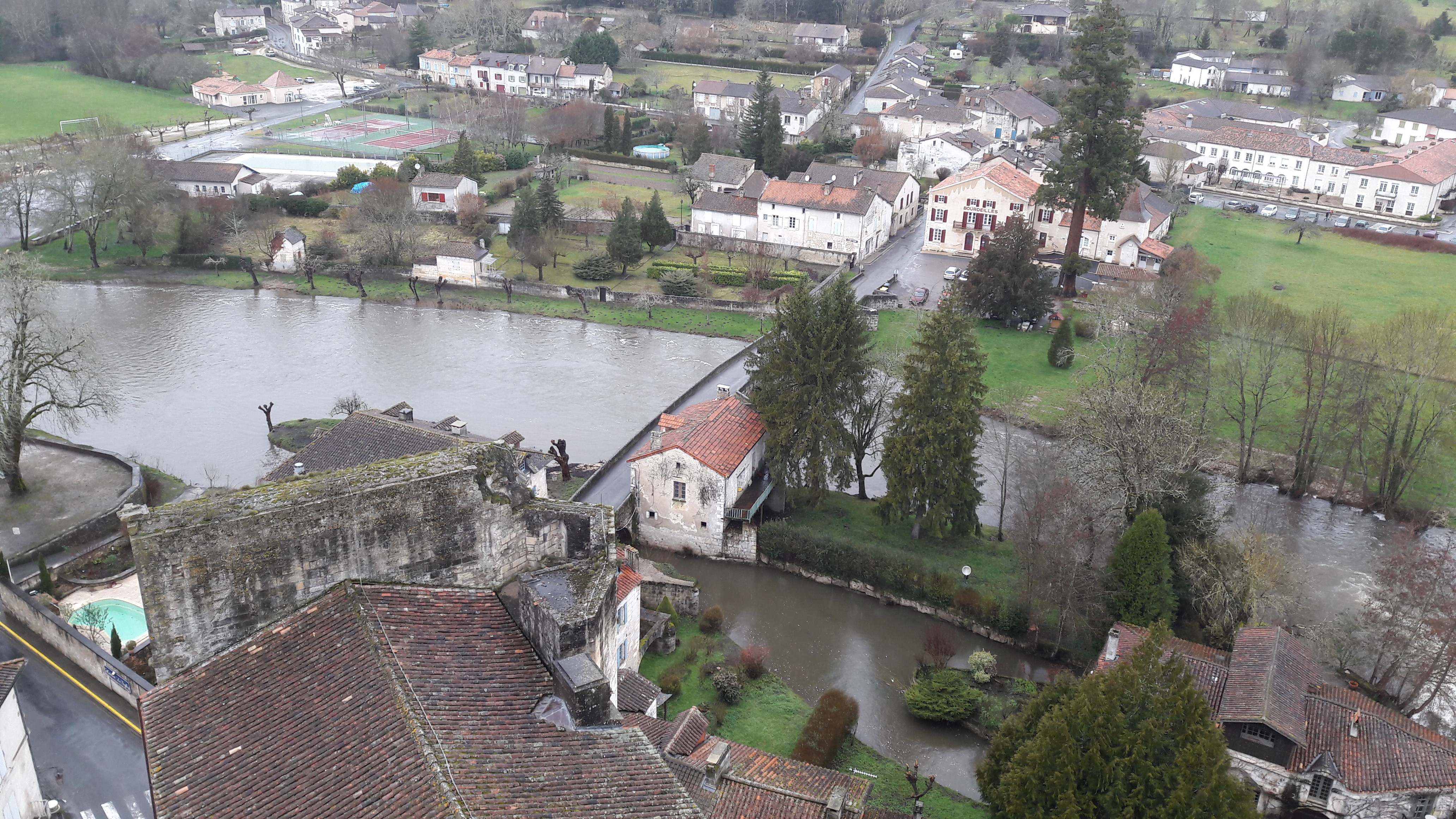 Photo n° 11 de l'avis de PolAlex.e fait le 22/02/2018 à 07:40