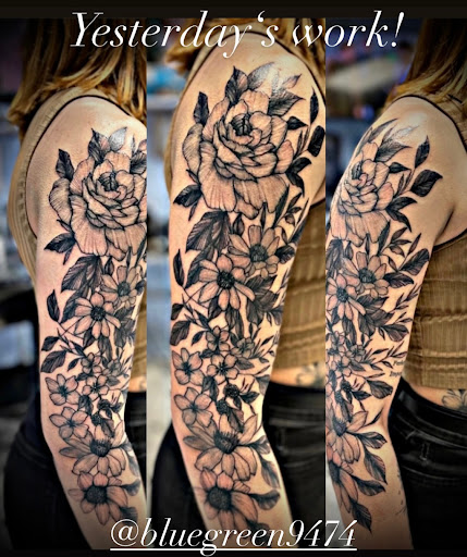 Explore black medusa tattoo ideas, creative tattoo ideas in El Paso, available at R&R tattoo and piercing studio