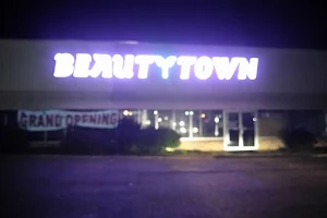 Beauty Town image